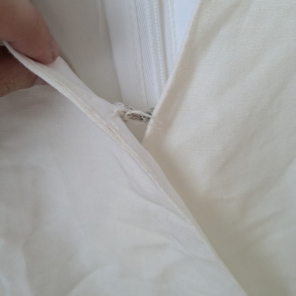 Banana Republic linen/ cCotton blend shorts romper- Size 12 - Picture 4 of 9